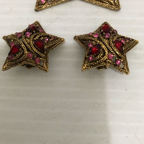 Gold Star Brooch and Earring Set with Red and Pink Gems - Picture 3 of 4